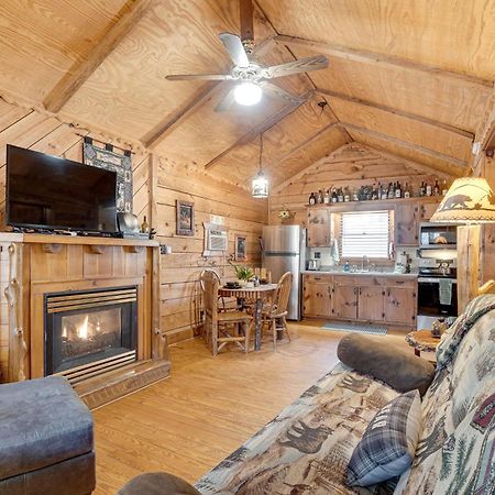 הוילה Secluded Family Retreat In Dahlonega With Hot Tub! מראה חיצוני תמונה