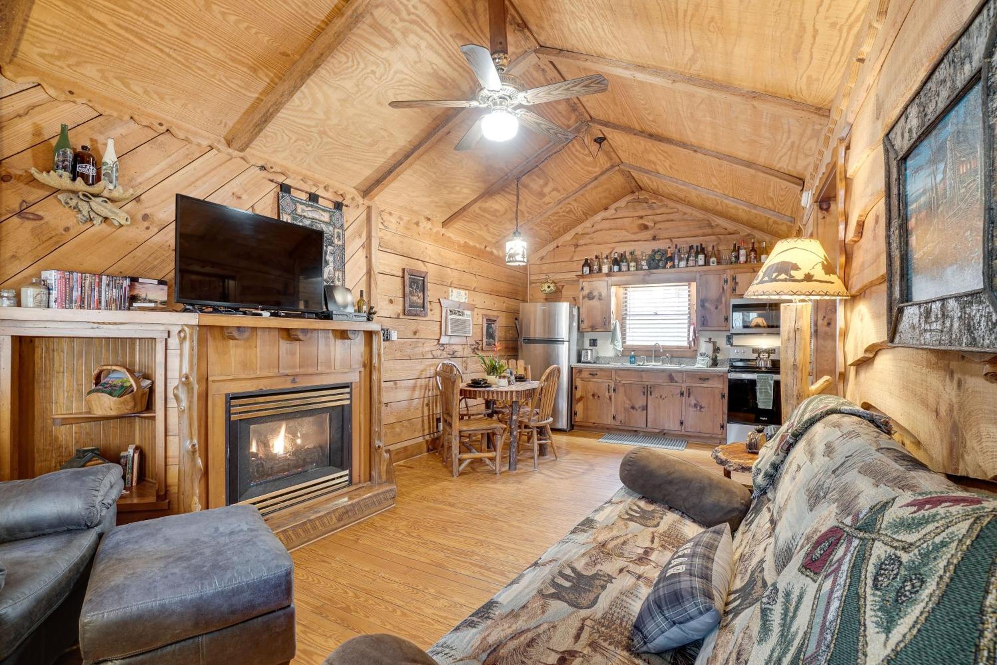 הוילה Secluded Family Retreat In Dahlonega With Hot Tub! מראה חיצוני תמונה