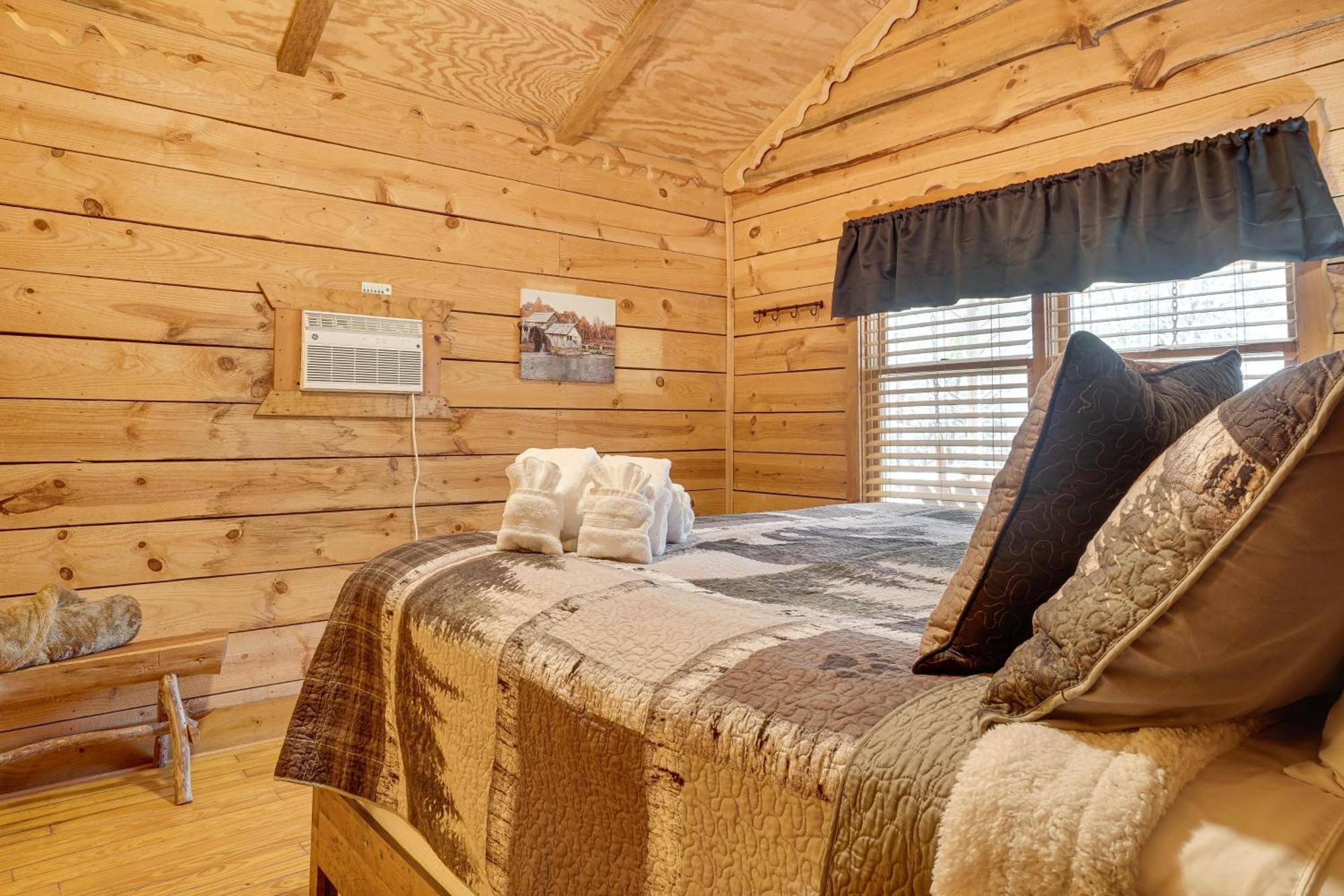 הוילה Secluded Family Retreat In Dahlonega With Hot Tub! מראה חיצוני תמונה