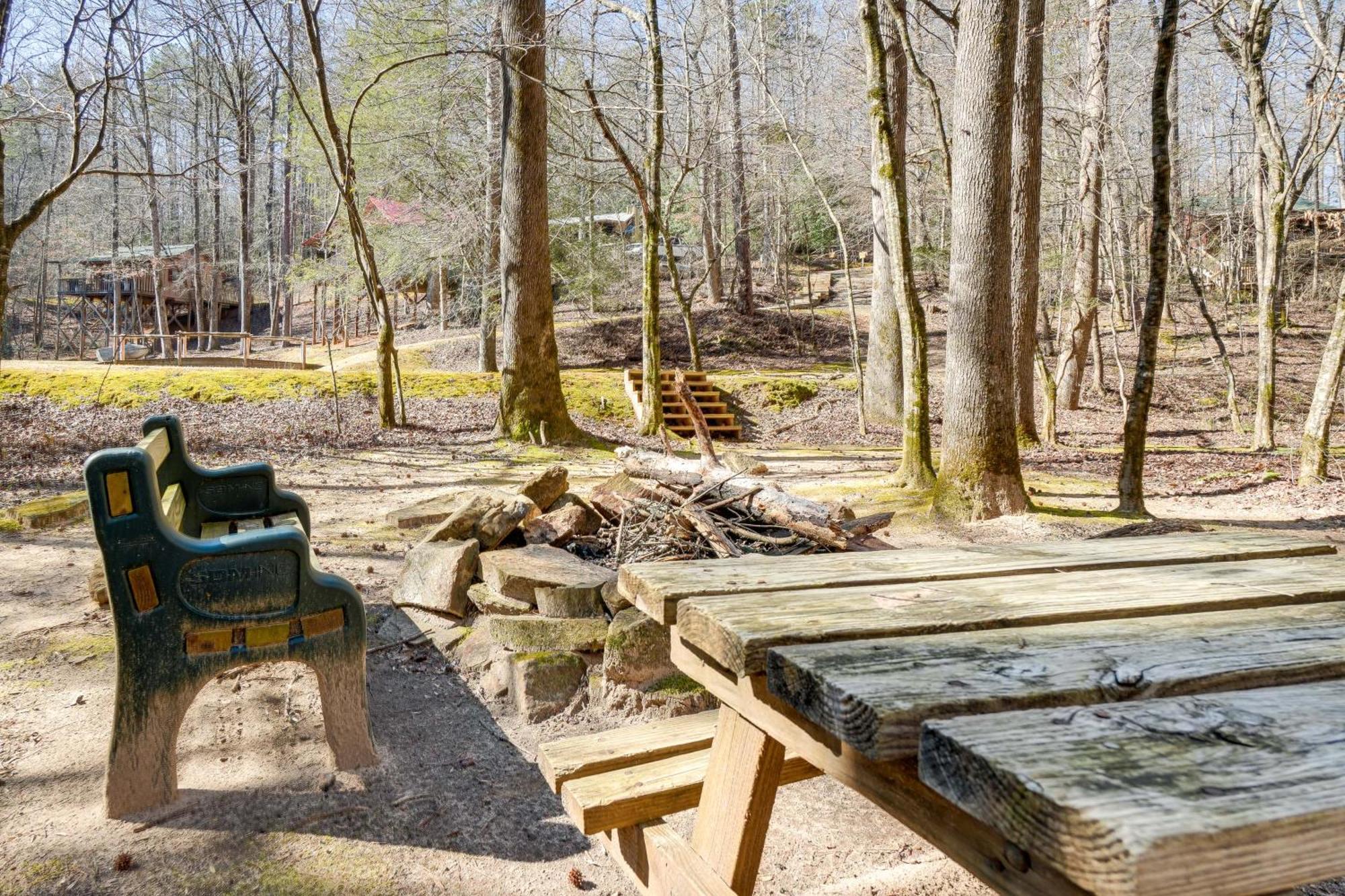 הוילה Secluded Family Retreat In Dahlonega With Hot Tub! מראה חיצוני תמונה